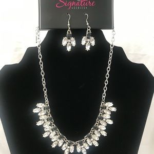 Paparazzi Signature Zi Collection Necklace